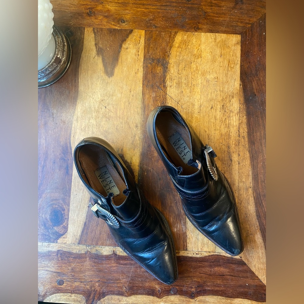 Nine West Pointy Leather Shoes with Buckle Size 8